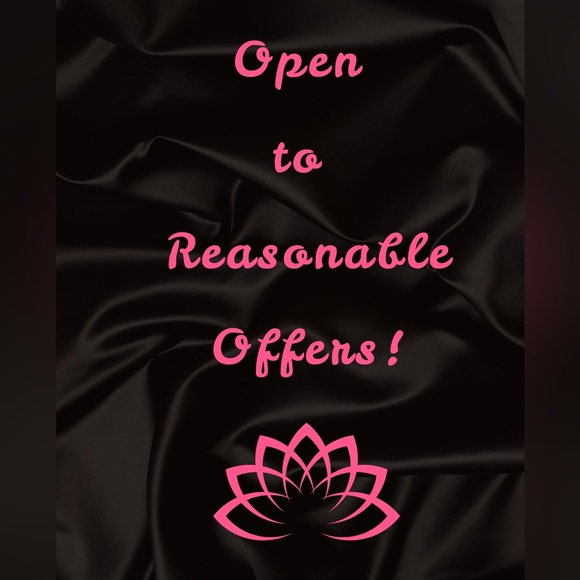 Live show notice! Like to know when I’m live! Designer & lux bags and more! - Picture 2 of 10